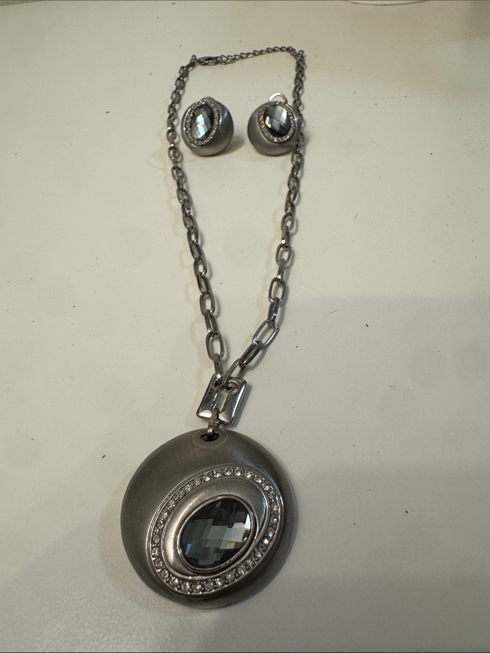 Vintage Silver-Tone Oval Crystal Pendant Necklace & Earrings Set